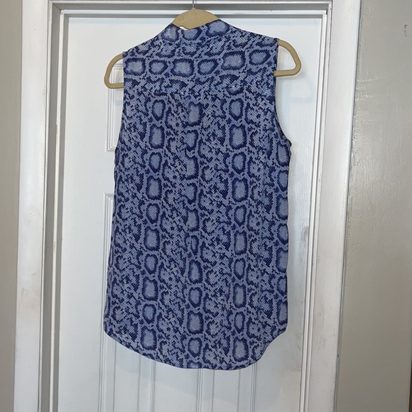 Equipment 100% Silk Button Down - Picture 7 of 7